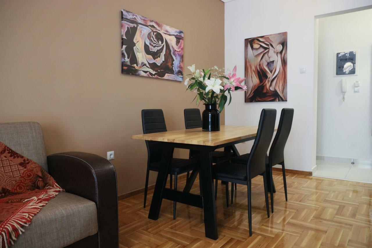 Roman Forum Suites Apartment